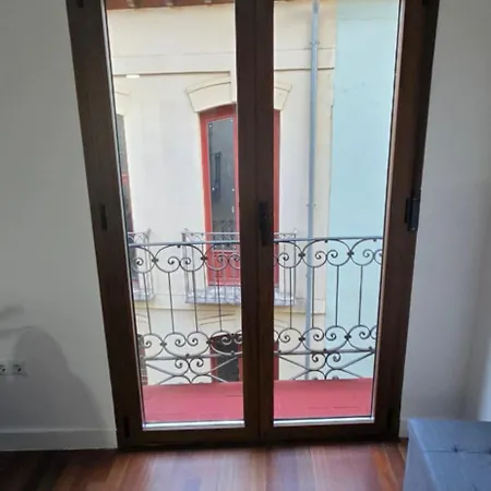 Escalerilla,plaza Mayor Con Balcon